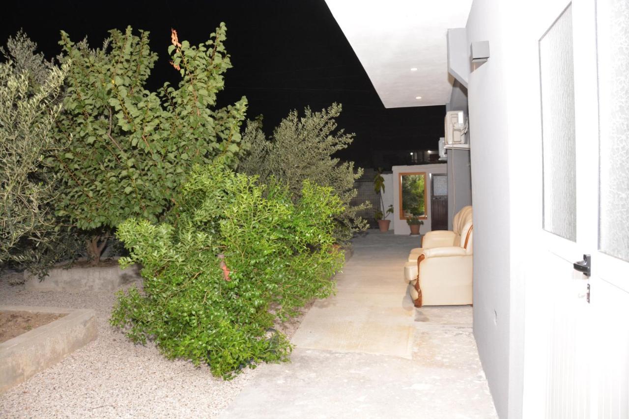Mico'S Apartments Vlore Exterior photo