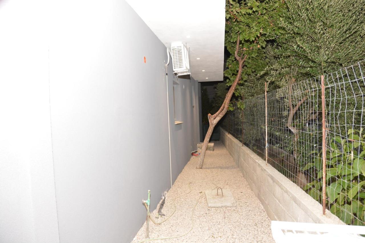 Mico'S Apartments Vlore Exterior photo