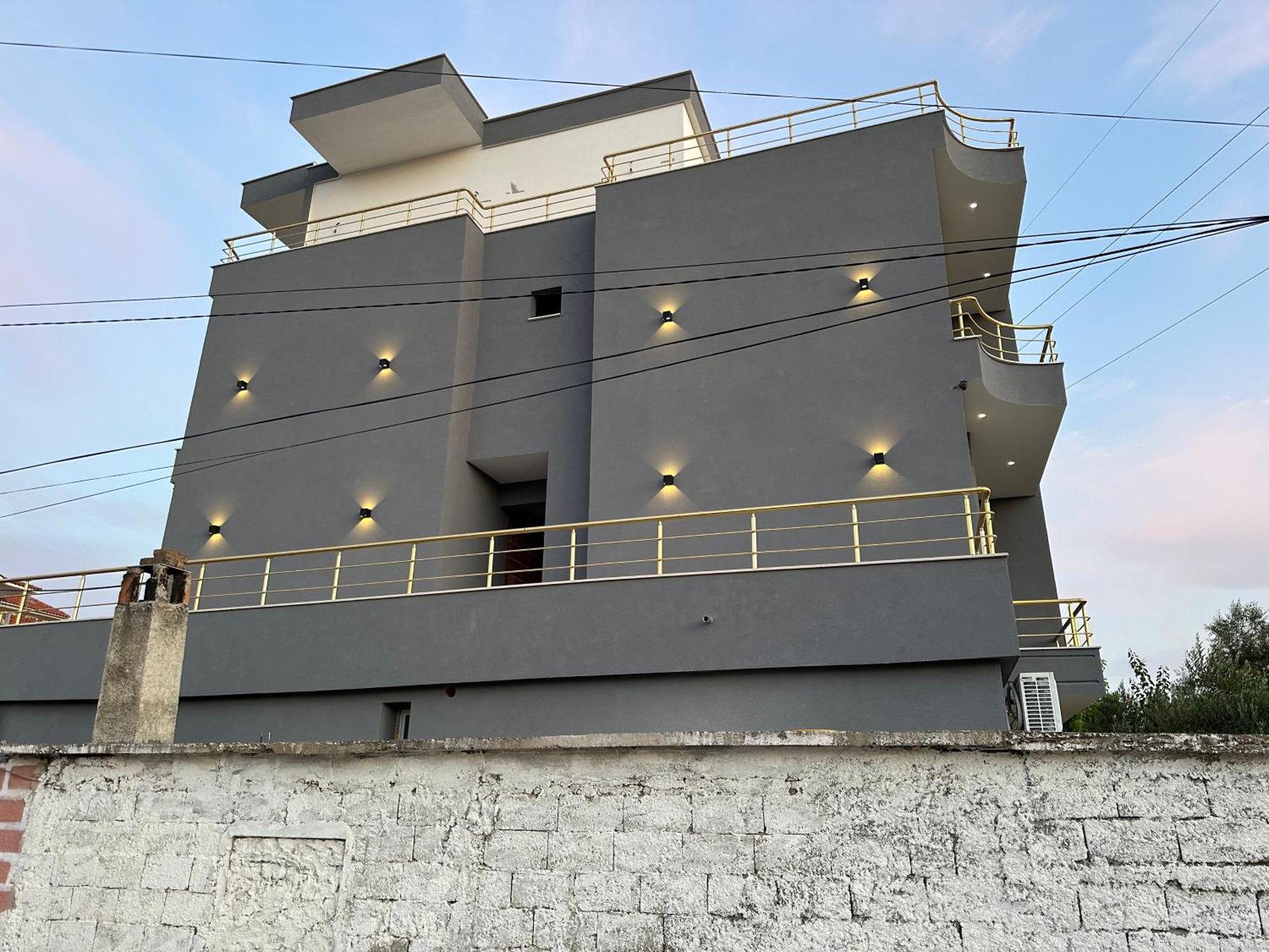 Mico'S Apartments Vlore Exterior photo